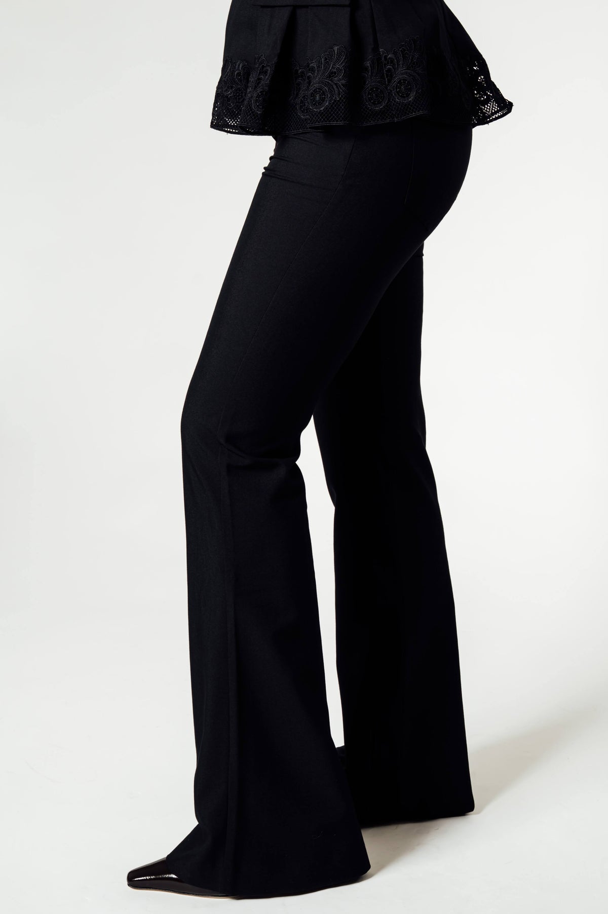 ROTATE zwarte flared pantalon