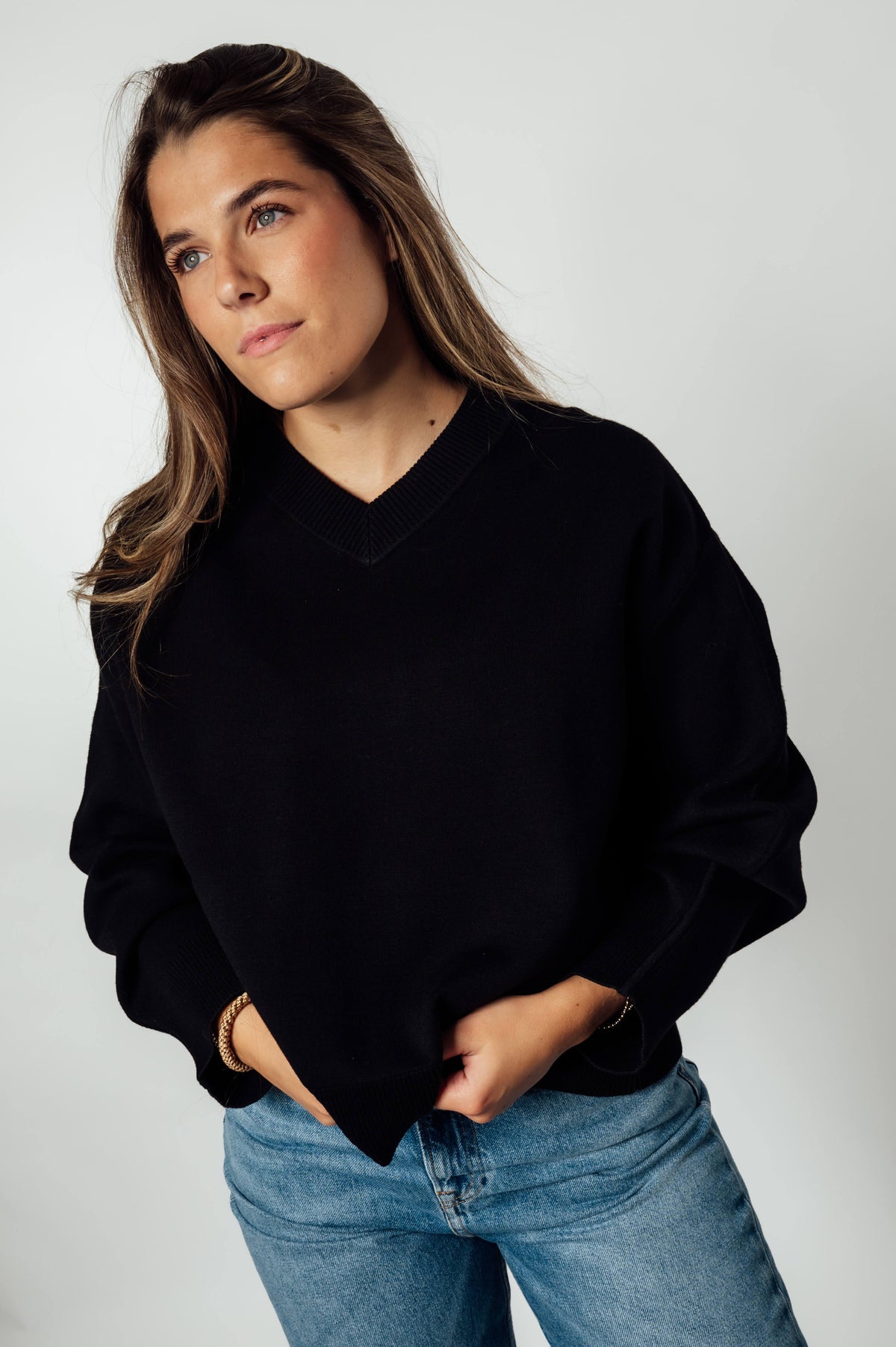 SALISSY V-NECK
