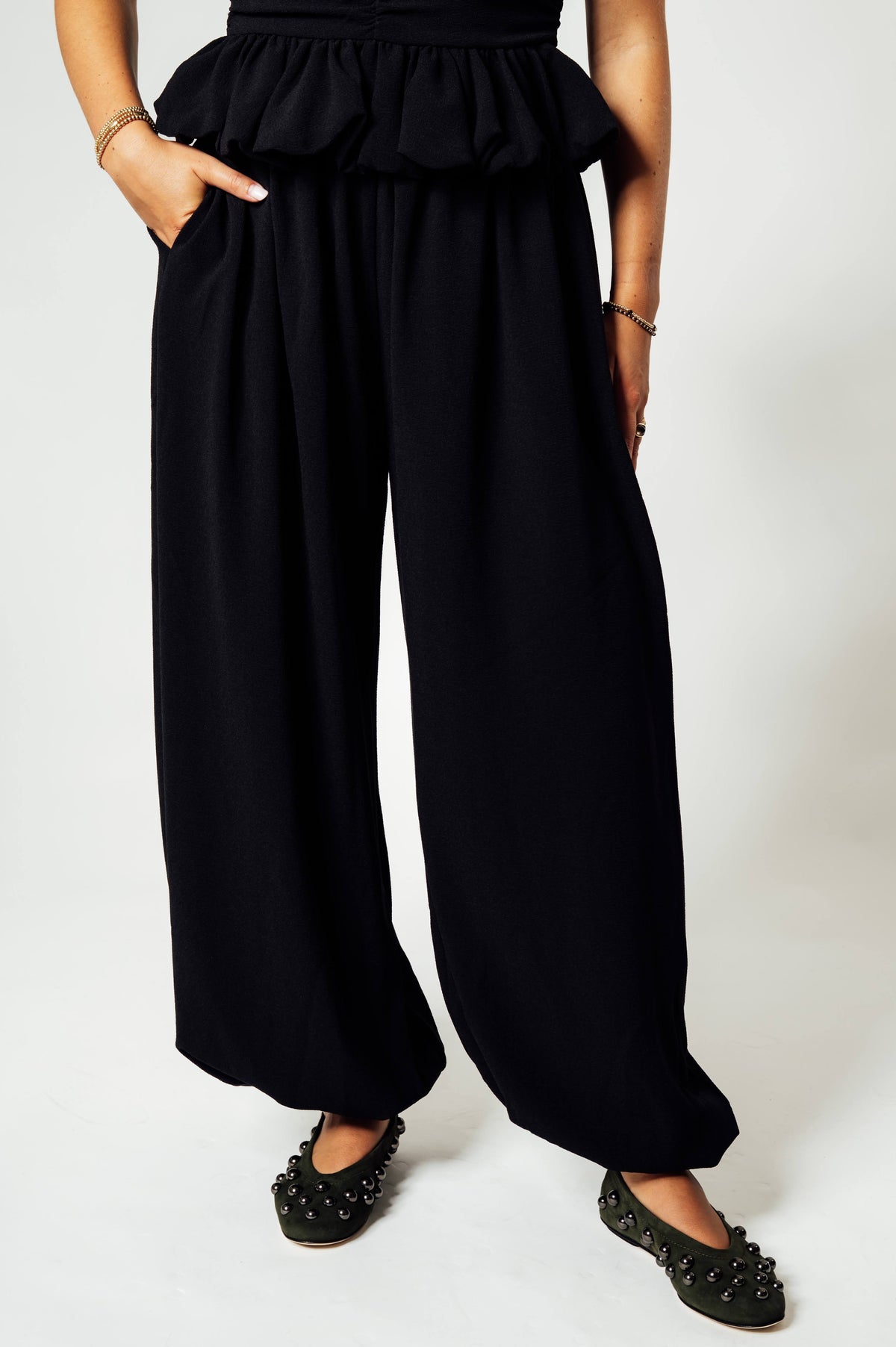 ROTATE zwarte balloon pleated broek