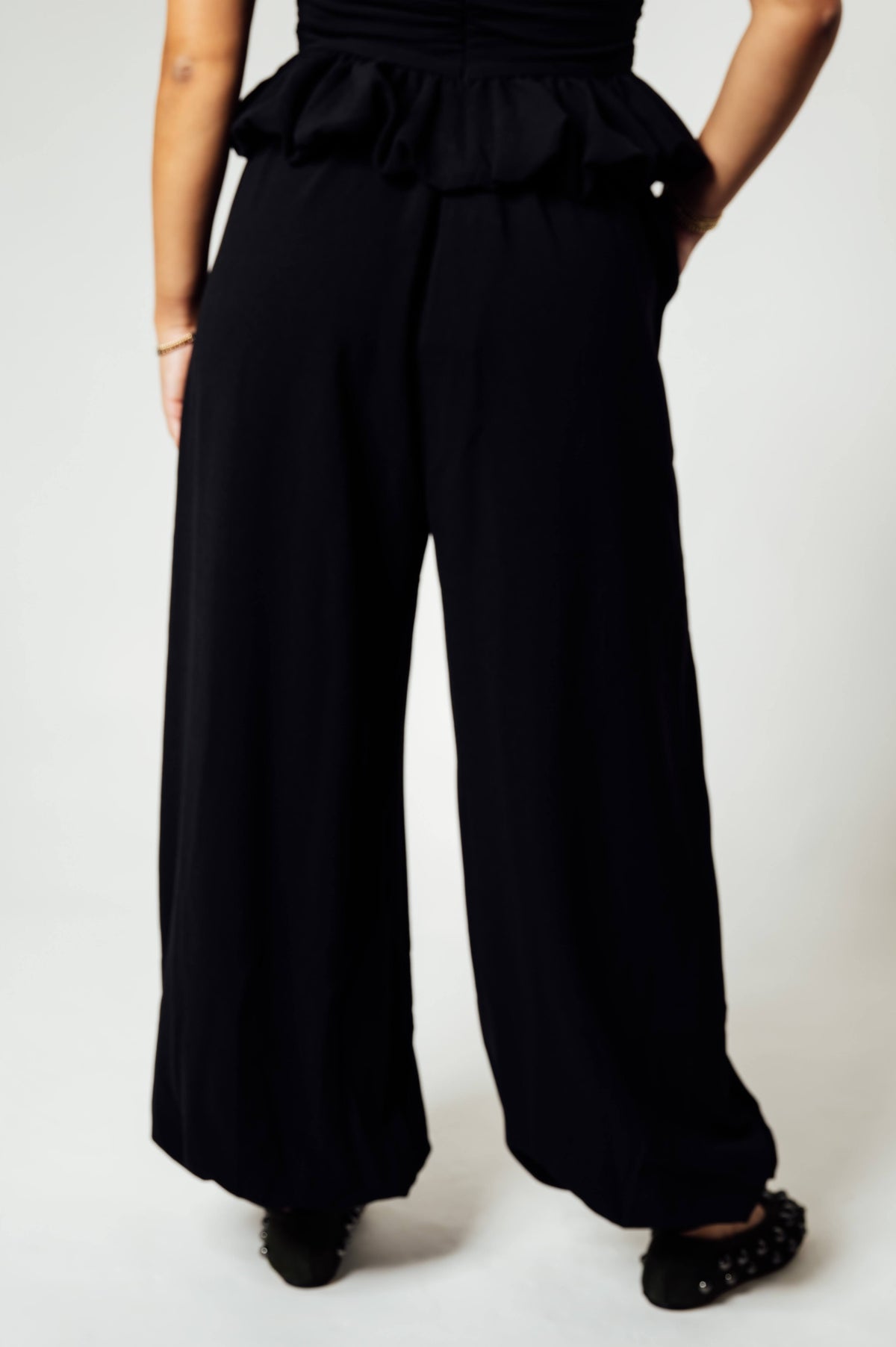 ROTATE zwarte balloon pleated broek