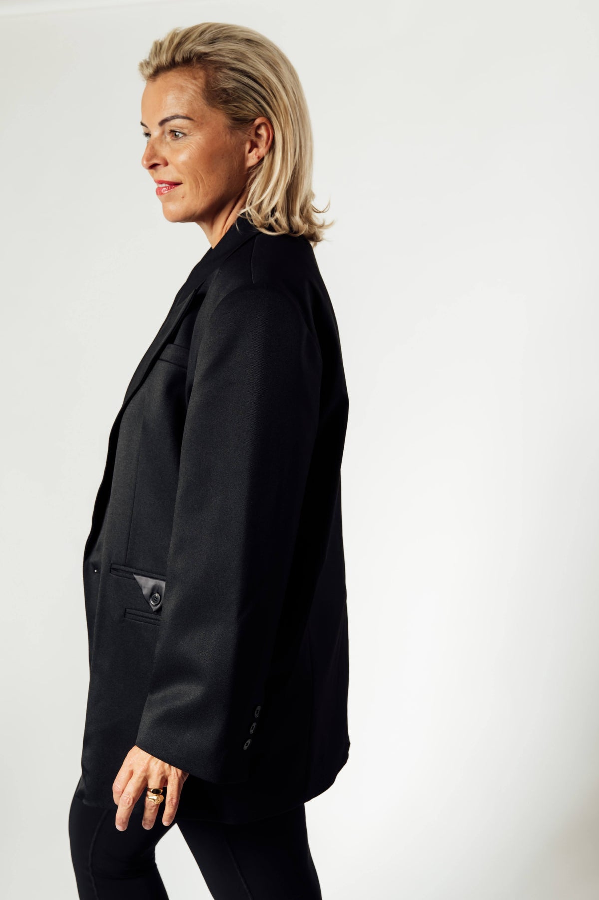Haute L'Amitié oversized zwarte blazer