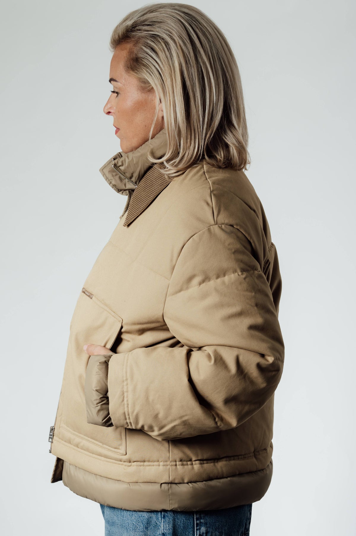 CLOSED Worker Puffer jas beige met corduroy kraag