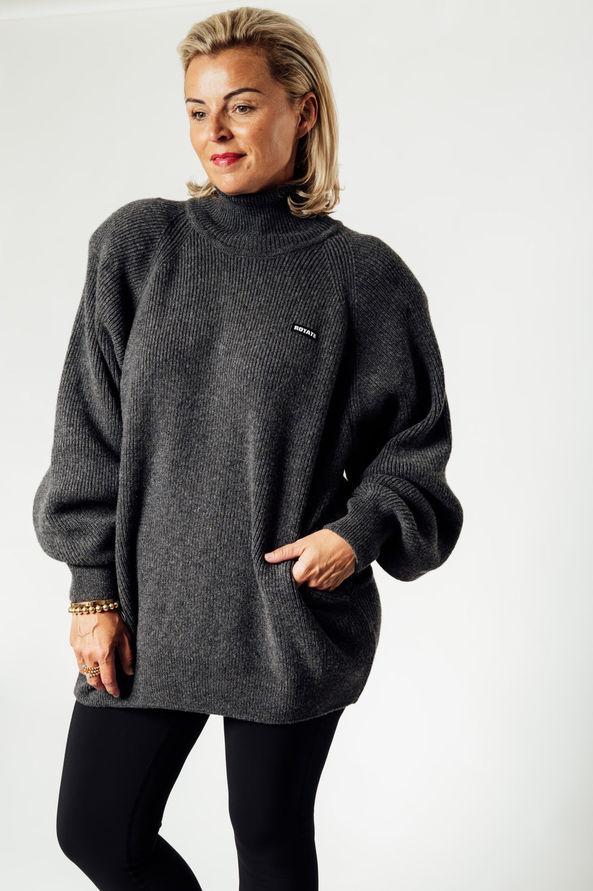 ROTATE oversized gebreide coltrui antraciet