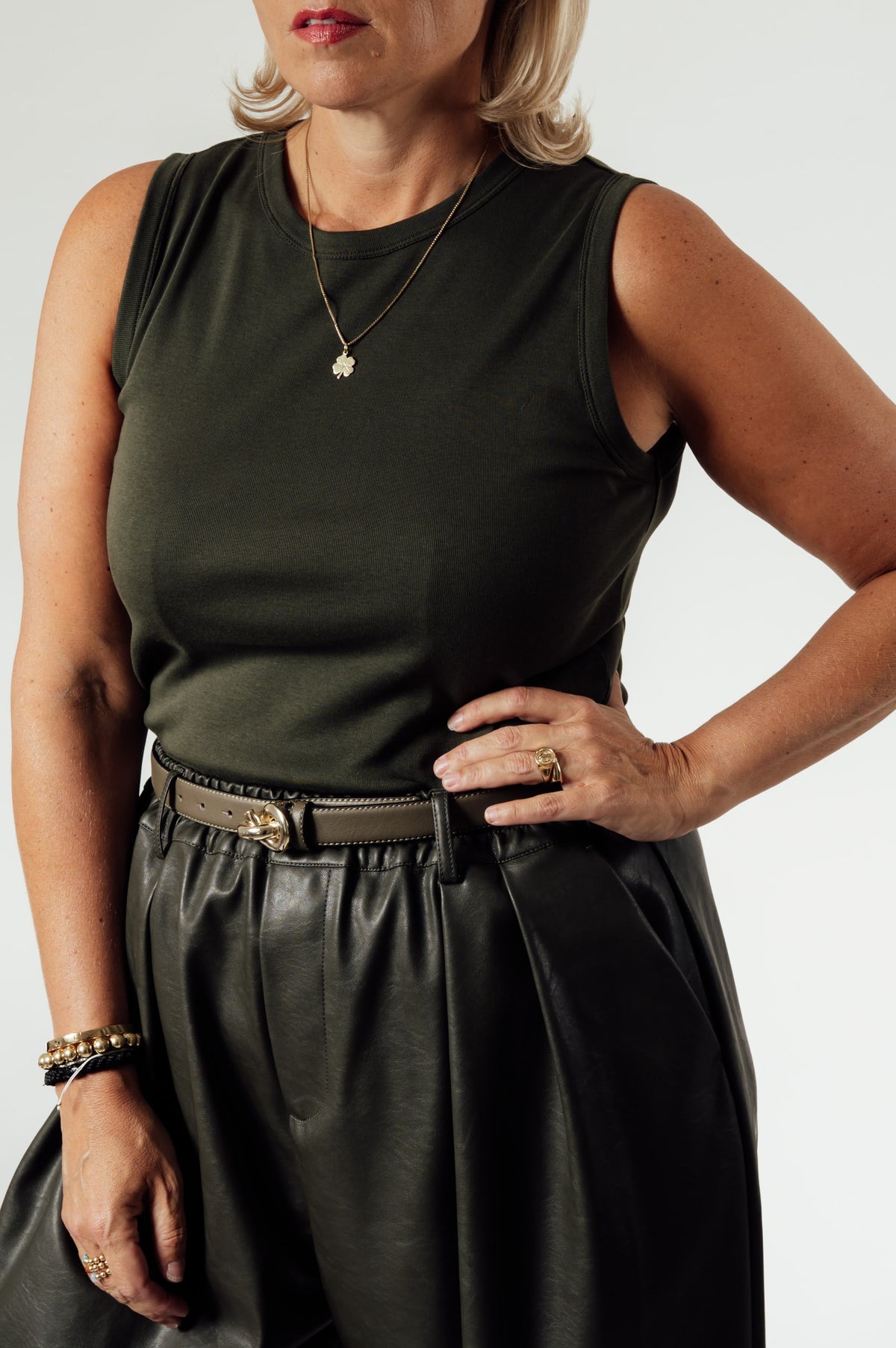 Âme Antwerp Mommy mouwloze geribde top