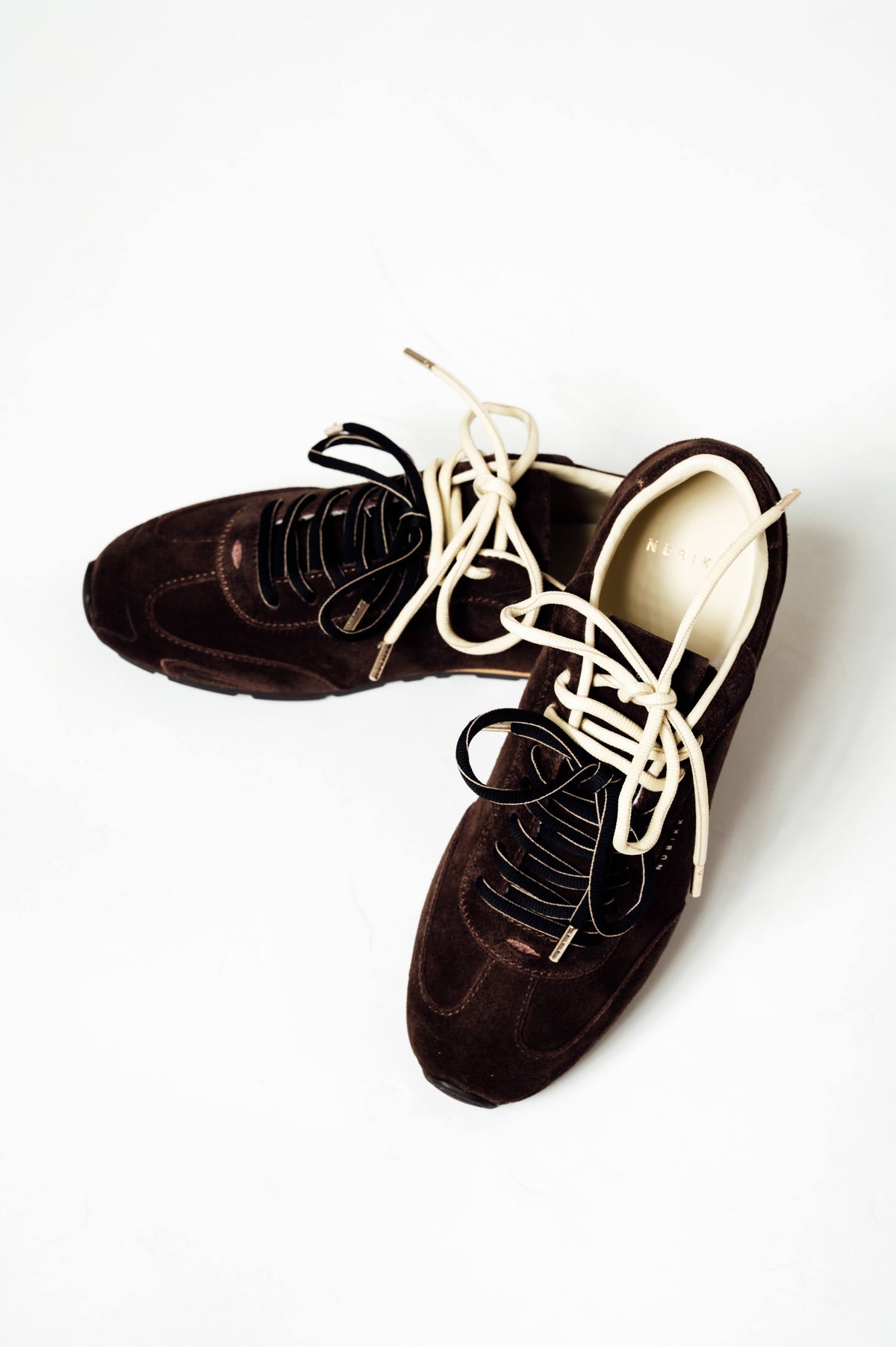 Nubikk Billy Lou II donkerbruine suède sneakers