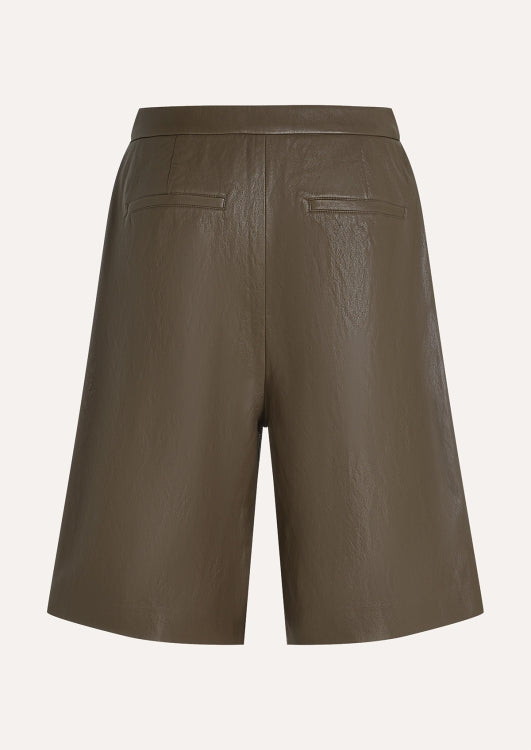 PHEBE SHORT