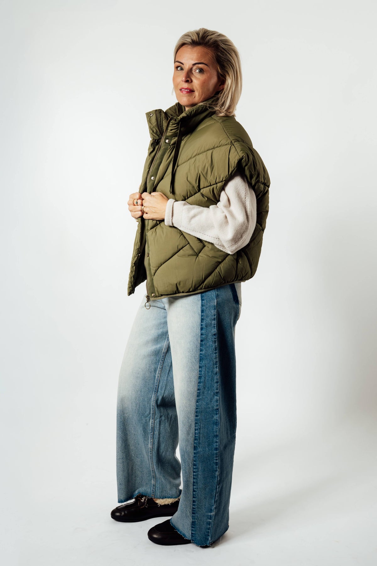 FRANKY SLEEVELESS JACKET