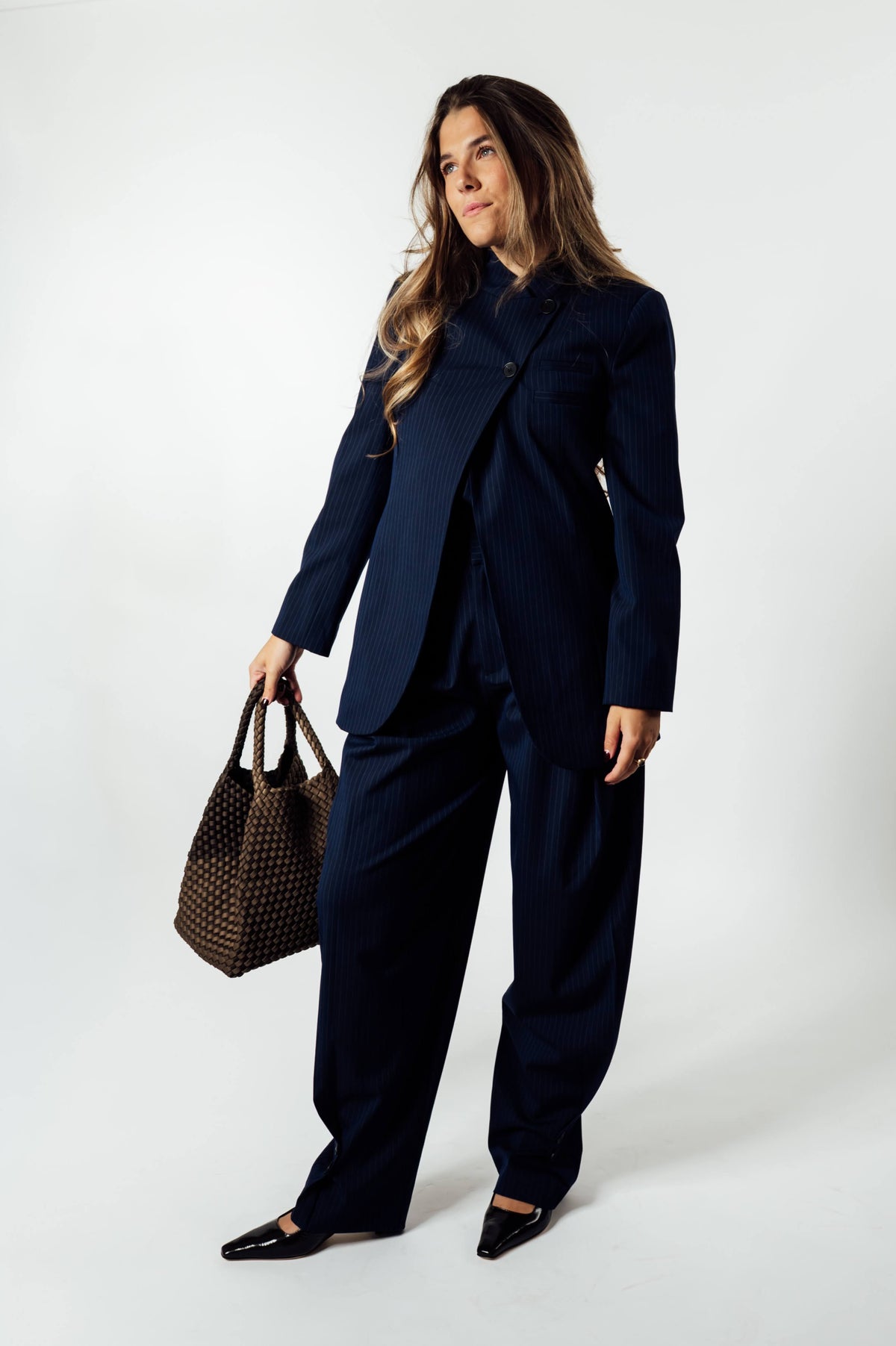 NAVY PIN PLEAT TALL PANT
